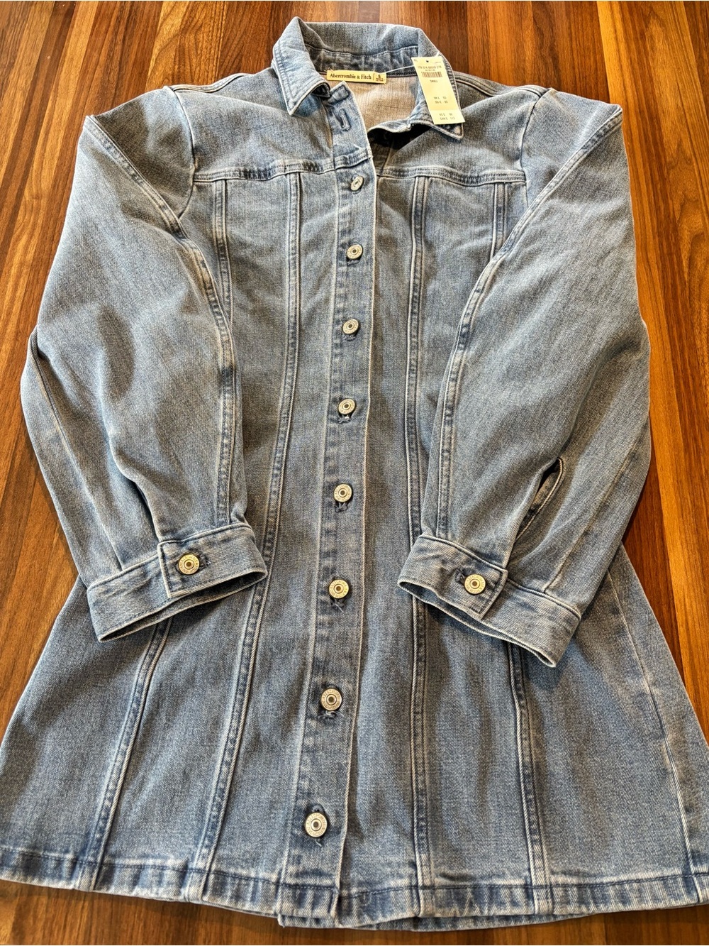 NWT Abercrombie & Fitch Light Wash Denim Barrel Sleeve Button Dress